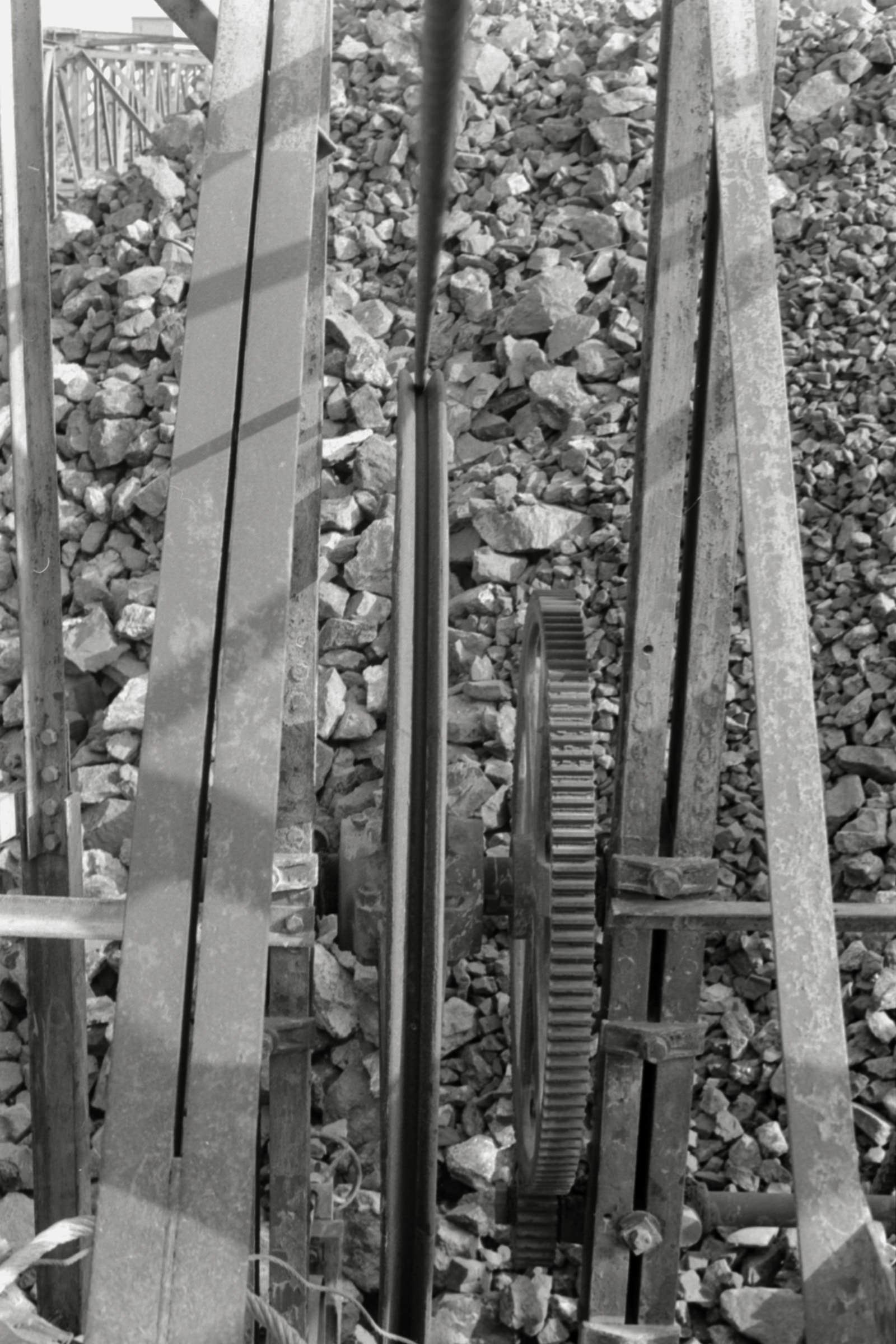 AHP F1991 09 006 sc250507 img01 NLP